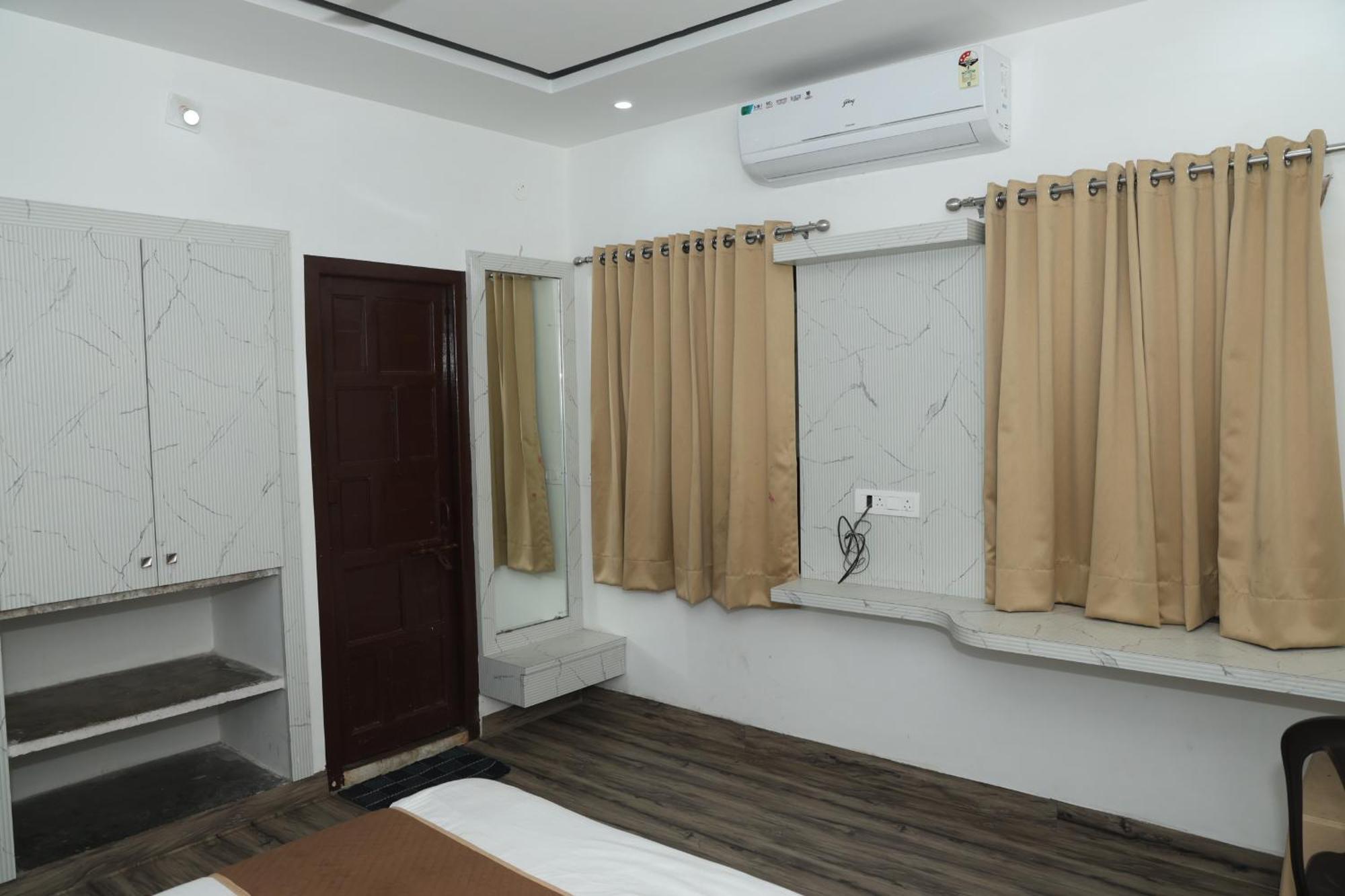 Devdarshan Hotel & Restaurant Udaipur Extérieur photo