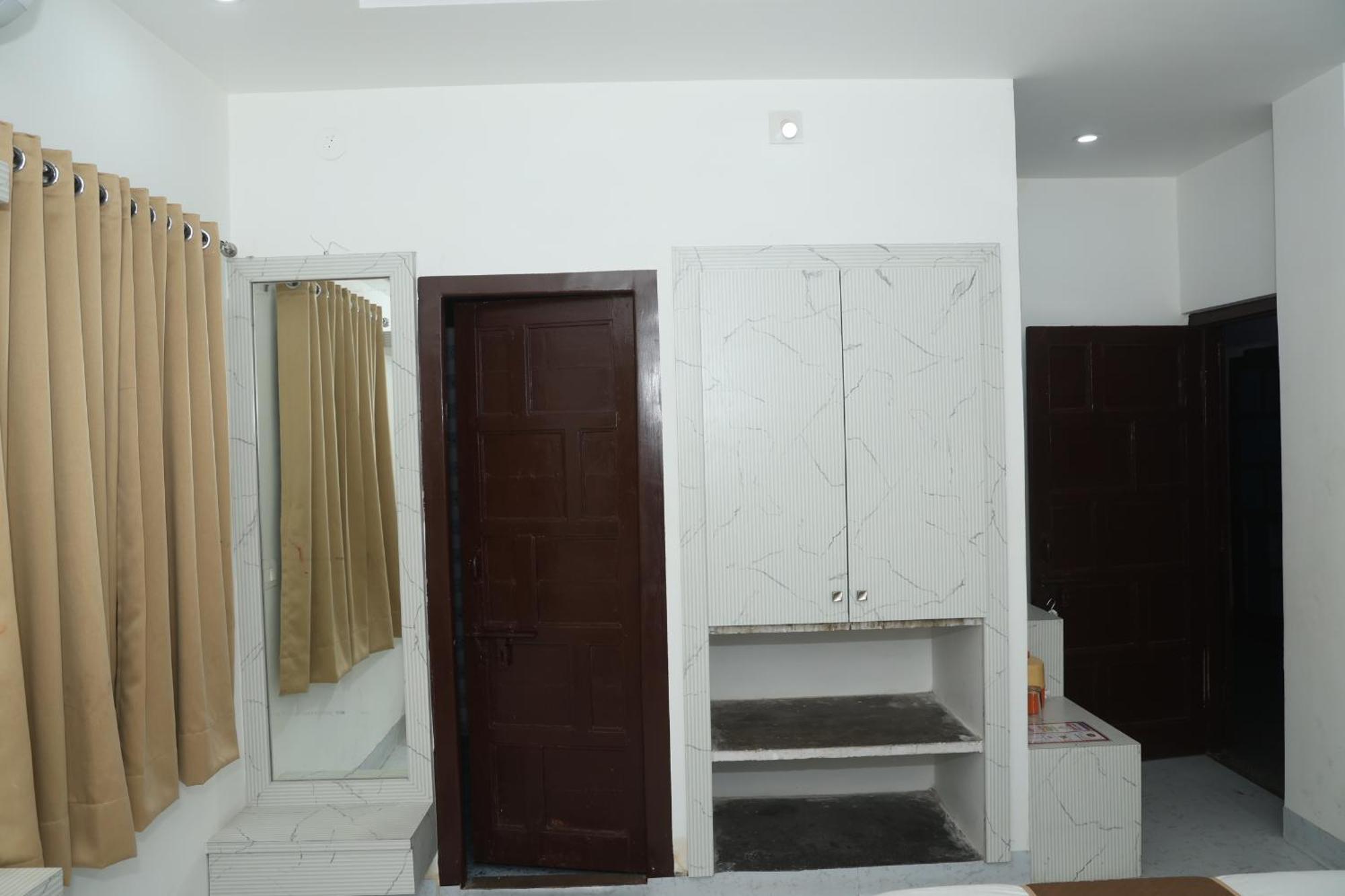 Devdarshan Hotel & Restaurant Udaipur Extérieur photo