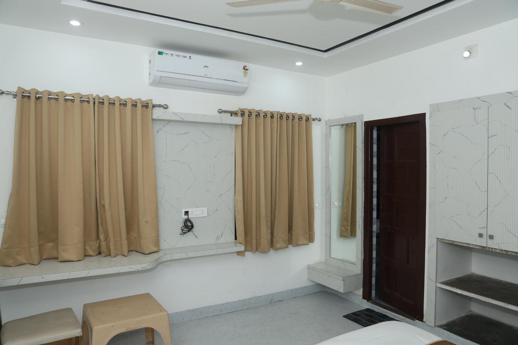 Devdarshan Hotel & Restaurant Udaipur Extérieur photo