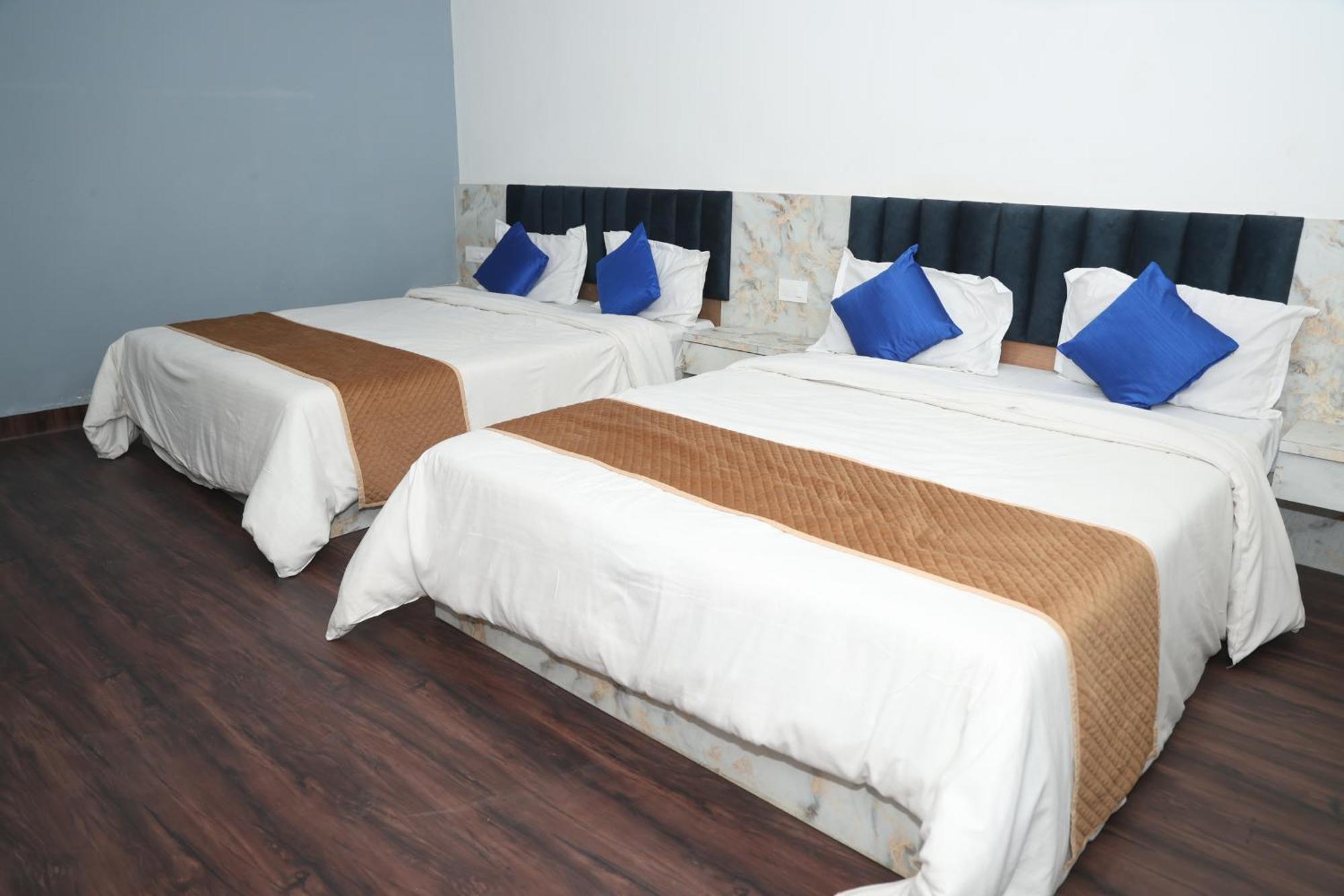 Devdarshan Hotel & Restaurant Udaipur Extérieur photo