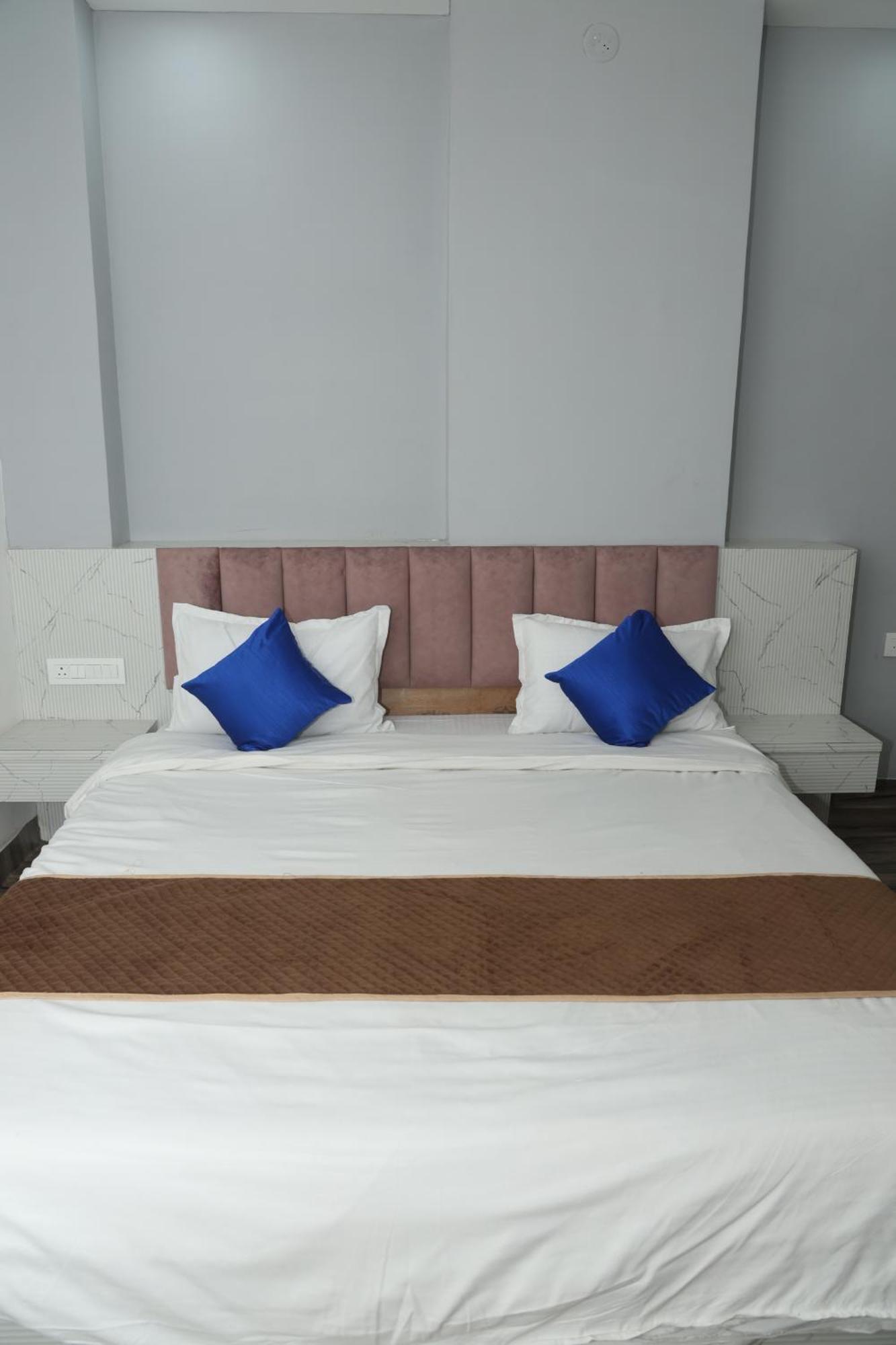 Devdarshan Hotel & Restaurant Udaipur Extérieur photo