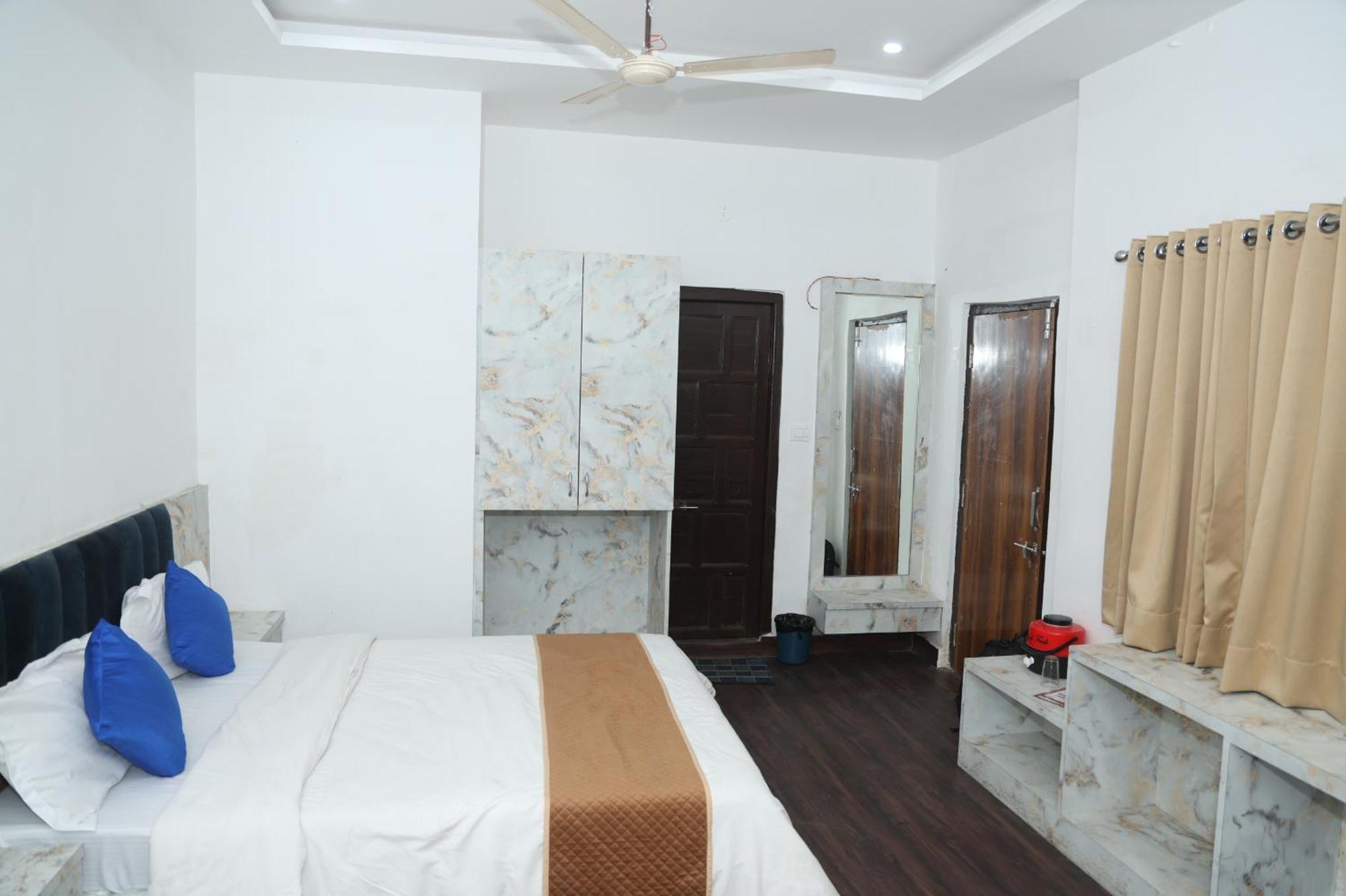 Devdarshan Hotel & Restaurant Udaipur Extérieur photo