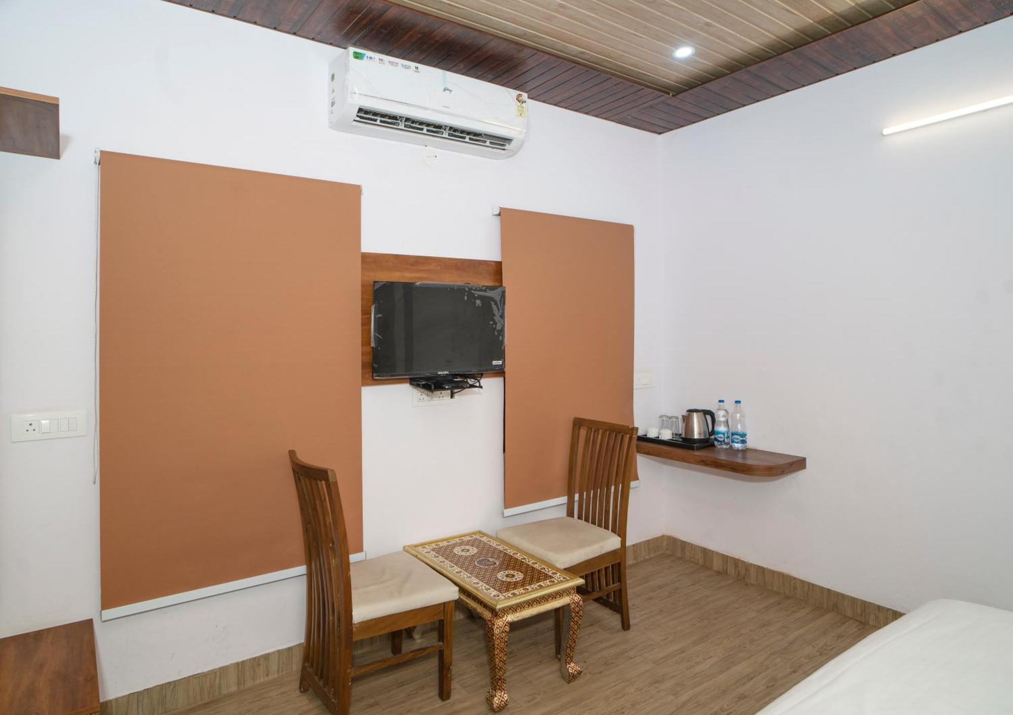 Devdarshan Hotel & Restaurant Udaipur Extérieur photo