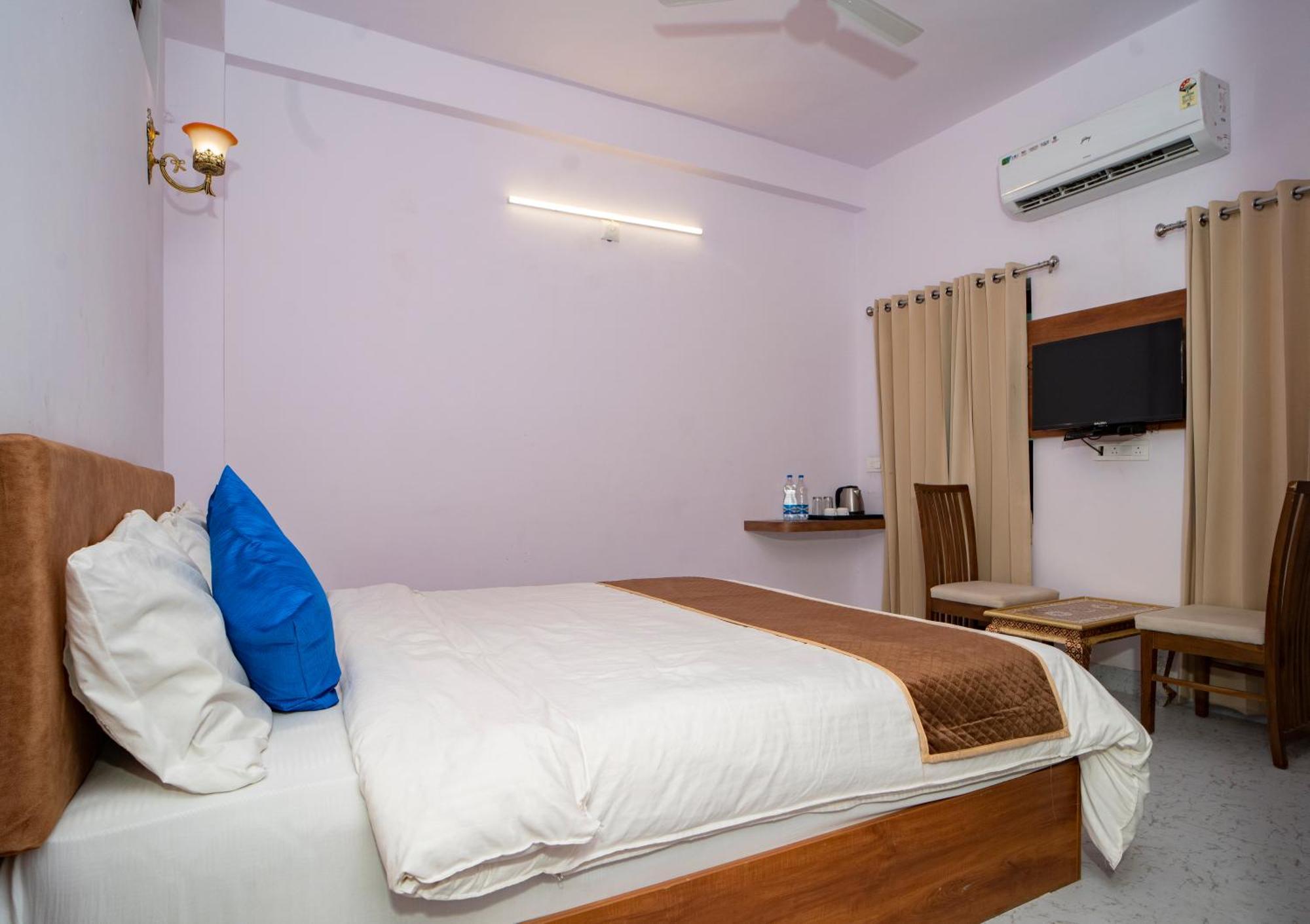 Devdarshan Hotel & Restaurant Udaipur Extérieur photo
